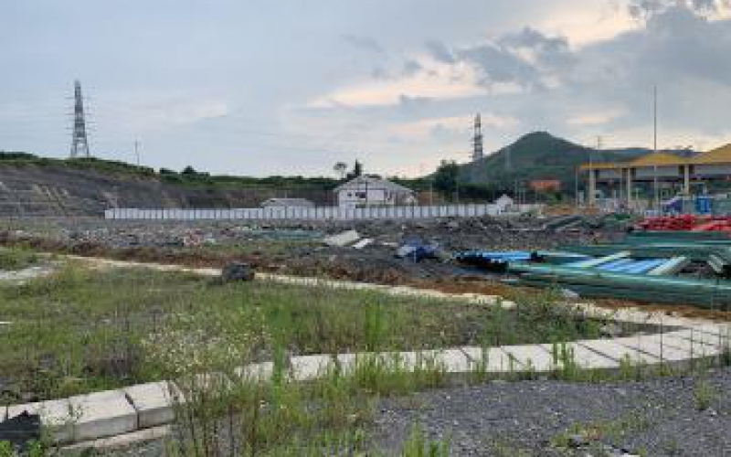 百泉收費站閑置土地